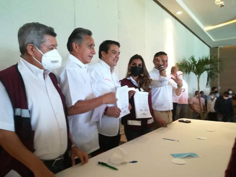 Firma de convenio para la construcción de un nuevo hospital en la ciudad de México