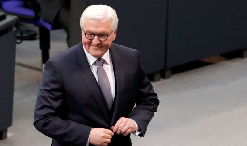 El presidente alemán Frank-Walter Steinmeier sonríe
