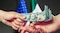 México perderá más de mil 500 mdd anuales de remesas por impuesto de EU     