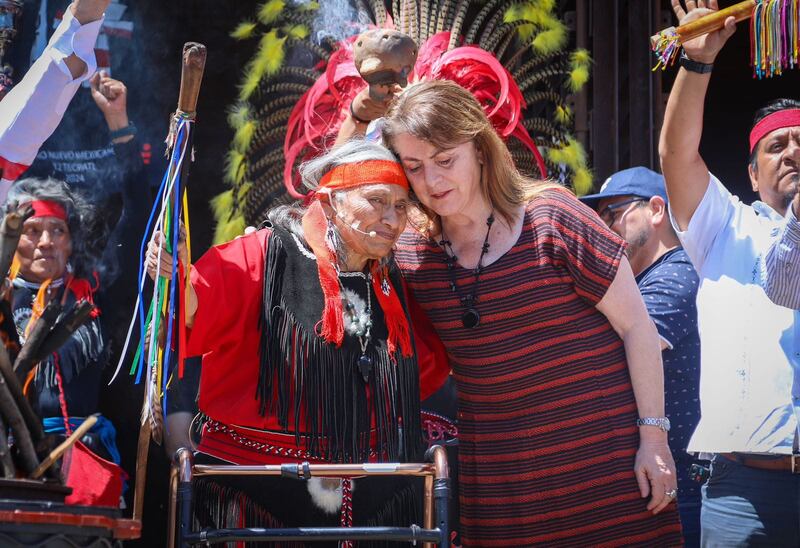 La mujer indígena y la política