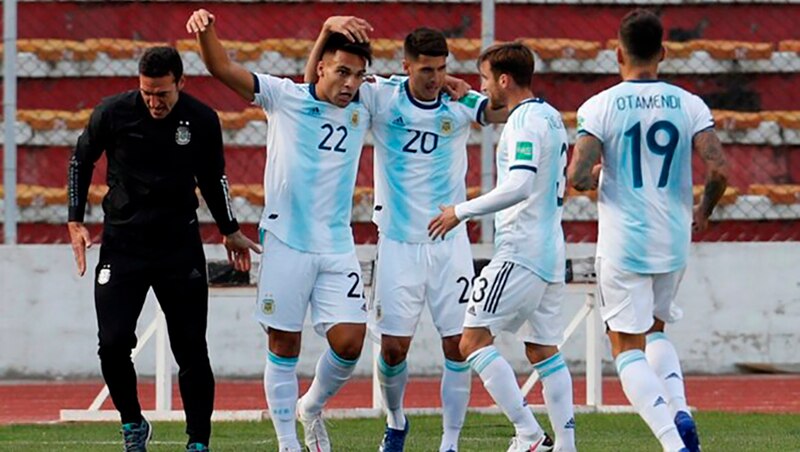 La alegría de los jugadores de la Selección Argentina tras anotar un gol