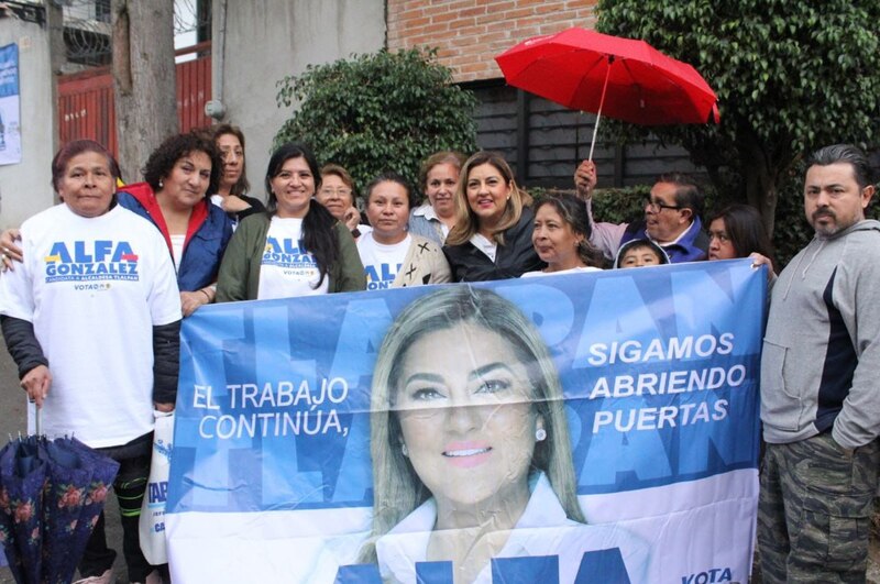 Mujeres de Ecatepec apoyan a la candidata del PAN, Alfa González