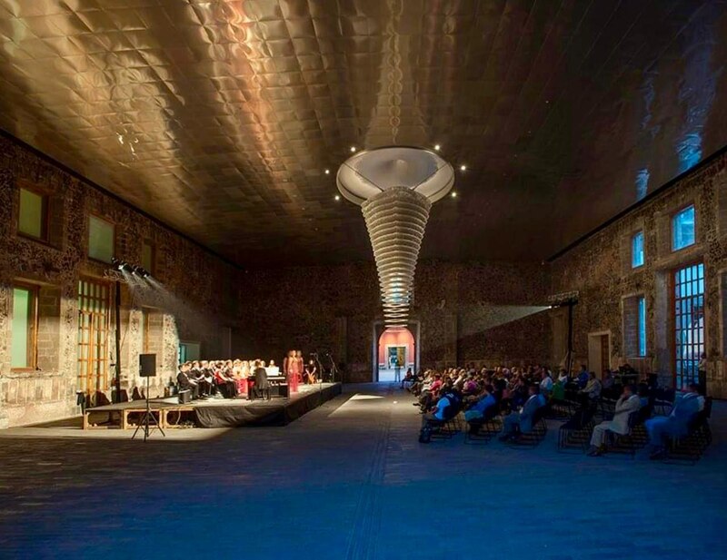 Fachada del Instituto Cultural de México en París, sede del coloquio sobre arquitectura mexicana