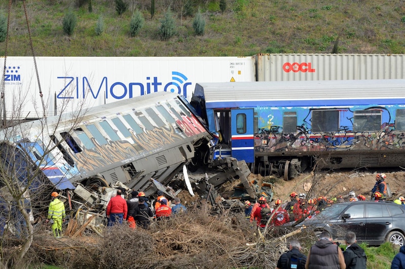 Accidente de tren en España deja al menos 36 heridos