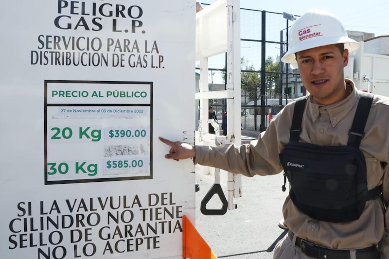 ¡Cuidado! Gas L.P. Servicio para la distribución de Gas L.P.