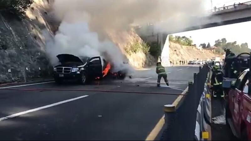 Accidente de tráfico en la carretera