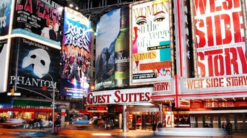 Letreros de Broadway en Times Square, Nueva York