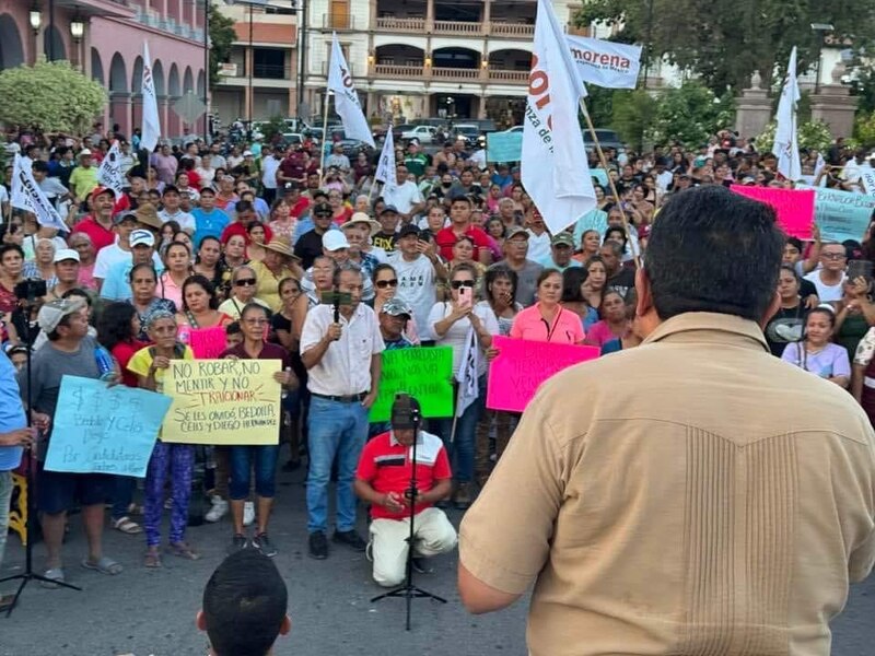 Morena realizó un mitin en apoyo a AMLO en el zócalo de Morelia