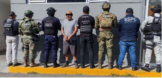 Aseguran a Alfredo “N” alias “El Conejo”, presunto implicado en homicidio de tres en Michoacán