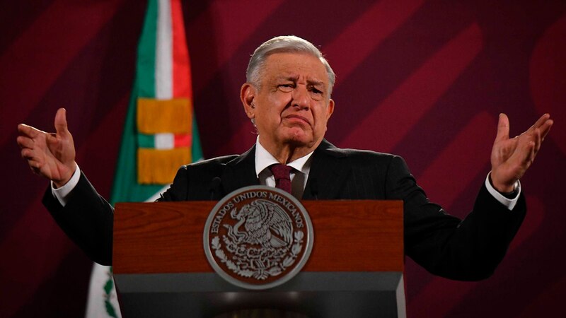 El presidente Andrés Manuel López Obrador da un discurso.