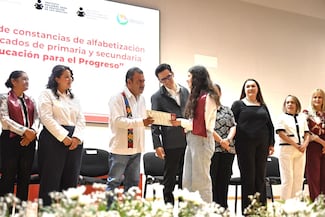 INEA entrega 150 certificados de estudio en Zacatecas y avanza meta para erradicar el analfabetismo