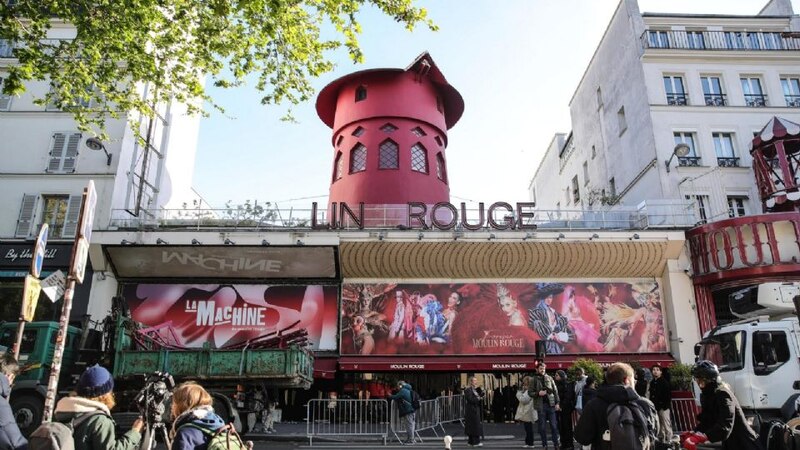 El Moulin Rouge es un famoso cabaret de París