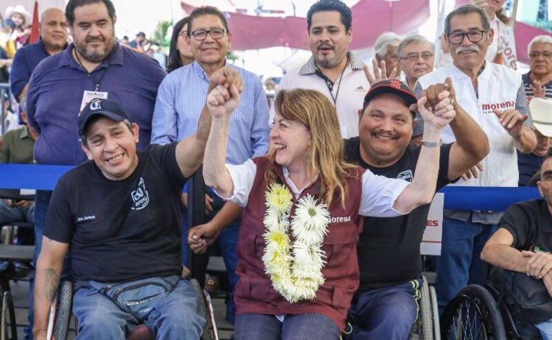 La candidata de Morena, Delfina Gómez, celebra su triunfo en las elecciones del Estado de México