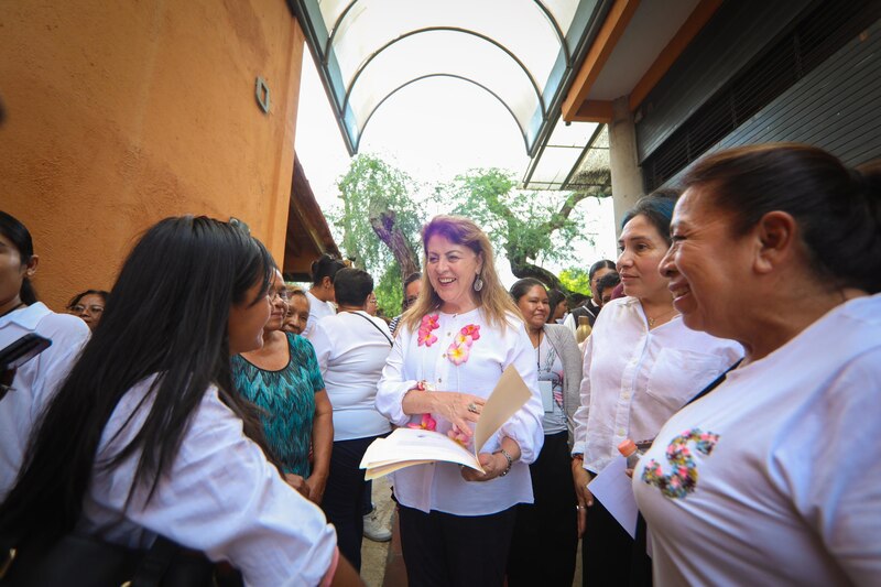 Reunión de mujeres indígenas