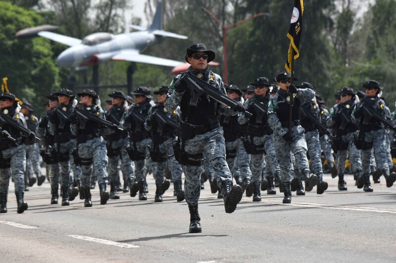 Desfile militar en México