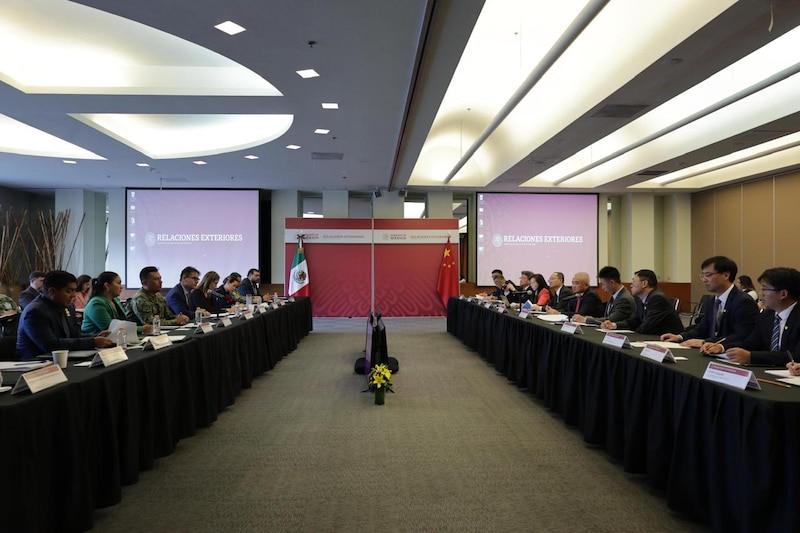 Reunión bilateral entre México y China