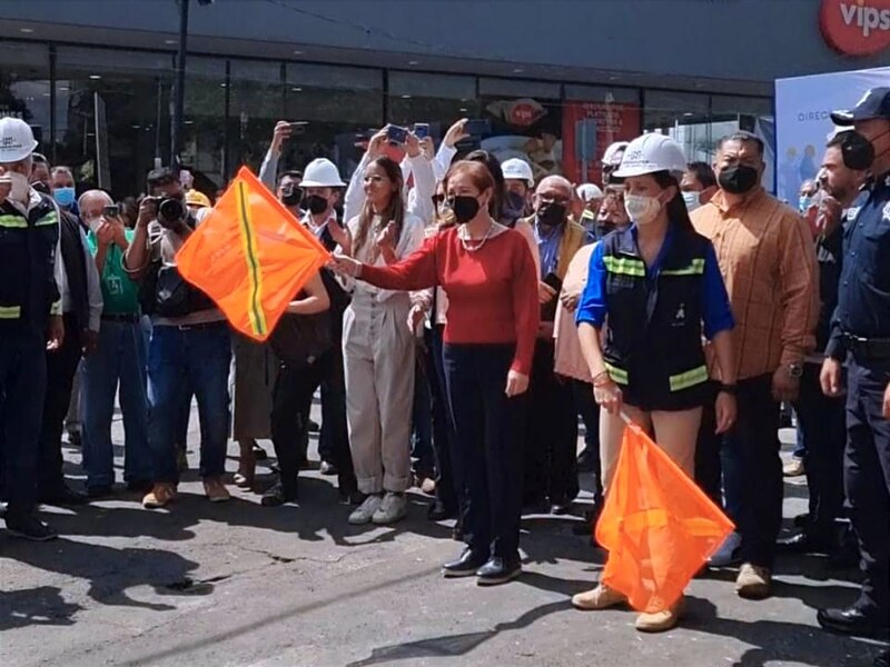 La alcaldesa de Bogotá, Claudia López, da inicio a las obras de construcción de la nueva troncal de TransMilenio por la Avenida 68