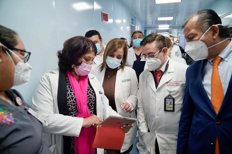 Visita del personal médico a las instalaciones del nuevo hospital