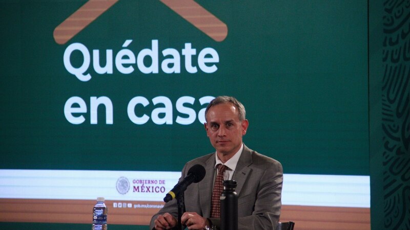 El gobierno de México pide a la población que se quede en casa para evitar la propagación del COVID-19