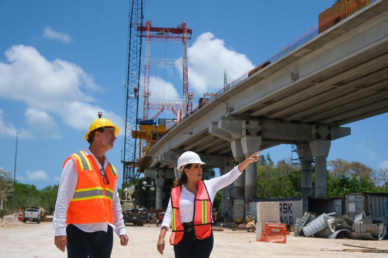 Visita de la alcaldesa a la construcción del nuevo puente.