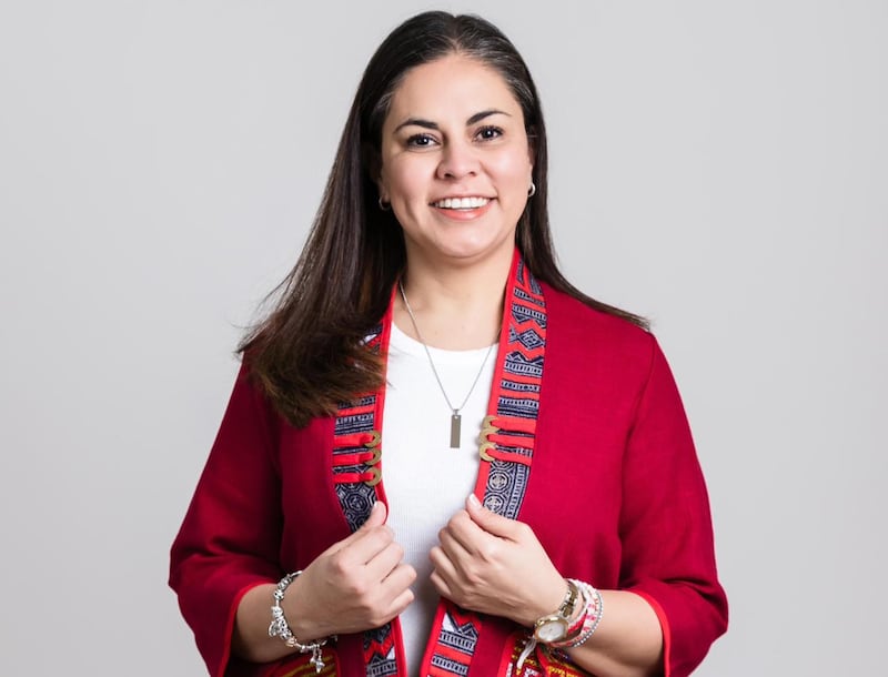 Soy Loretto no nace como una estrategia de posicionamiento, sino como el resultado de un camino profundo, incómodo y no lineal.