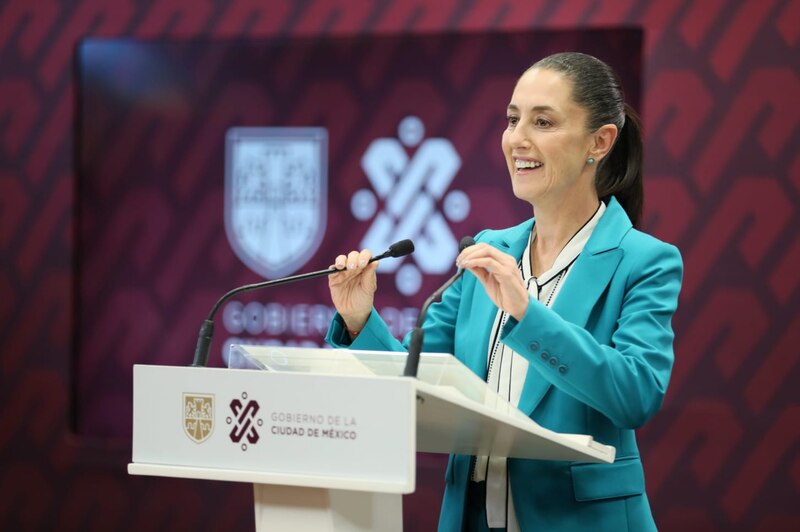 La Jefa de Gobierno, Claudia Sheinbaum, encabeza la ceremonia por el Día Internacional de la Mujer.