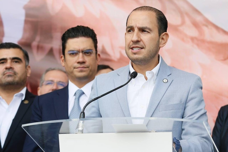 El presidente Andrés Manuel López Obrador encabeza la ceremonia del 108 aniversario de la Revolución Mexicana