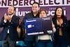 Gobierno de Huixquilucan entrego más de 14 mil becas y monederos electrónicos