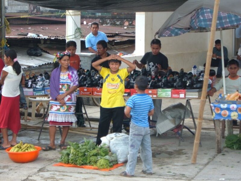 Mercado indígena en Guatemala