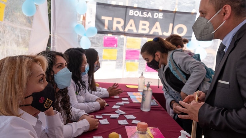 Feria de empleo en la Ciudad de México