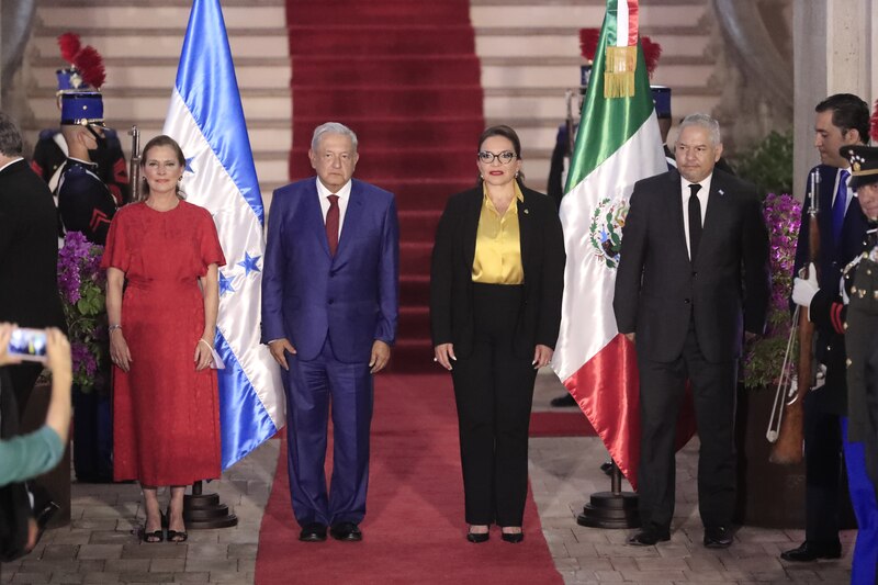 Presidentes de México y Honduras se reúnen en Palacio Nacional