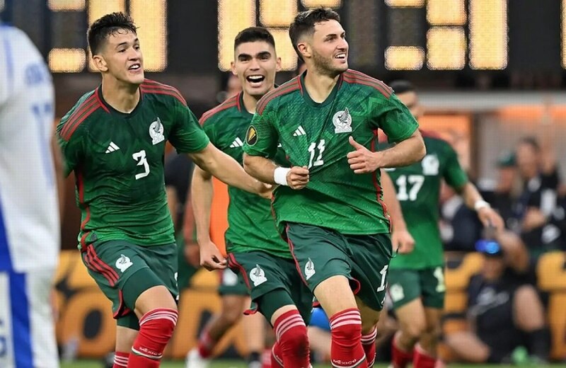 ¡La Selección Mexicana celebra su victoria!