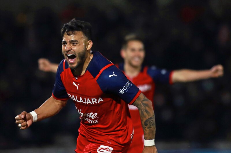 ¡Golazo de Chivas!