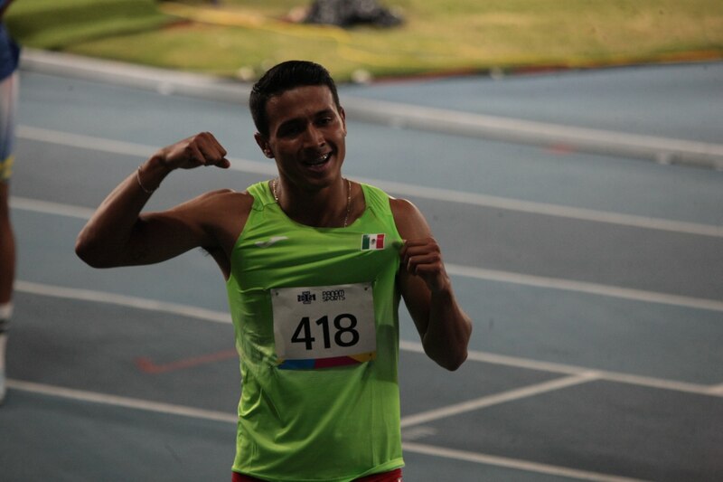 El mexicano Luis Rivera ganó la medalla de oro en los 400 metros planos en los Juegos Olímpicos de la Juventud 2018.