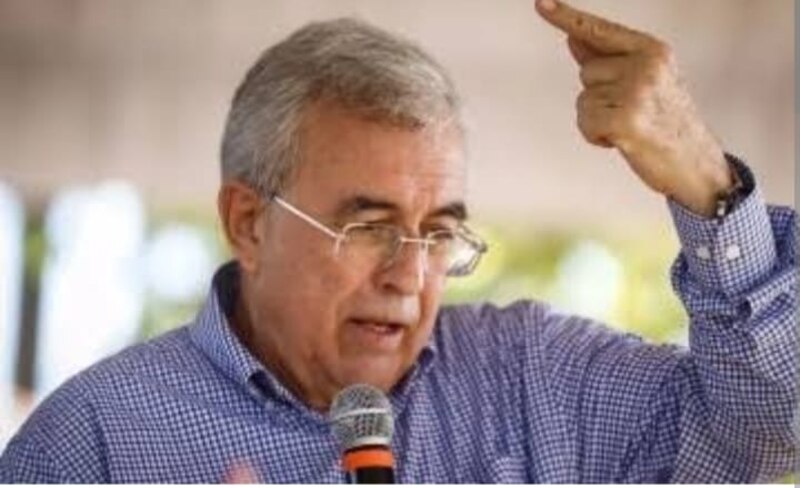 El expresidente Leonel Fernández pronuncia un discurso.