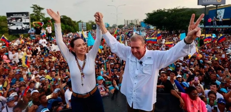 ¡Victoria! Gustavo Petro y Francia Márquez celebran su triunfo en las elecciones presidenciales de Colombia