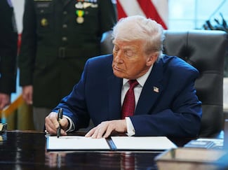 Trump amplía el veto migratorio: son 19 los países con prohibición total de ingreso