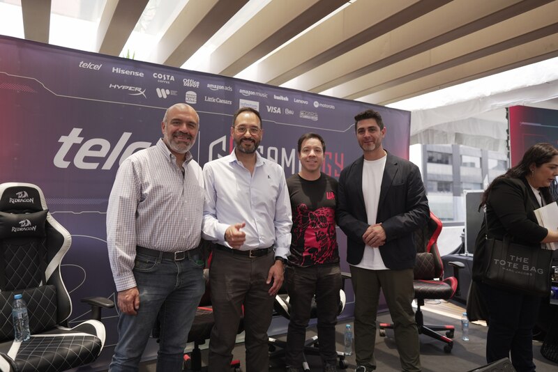 Presentación de los nuevos productos de la marca Redragon en el evento de tecnología