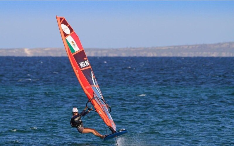 Windsurf en el mar
