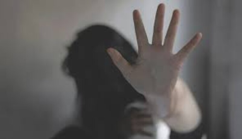 ¡Alto a la violencia contra las mujeres!