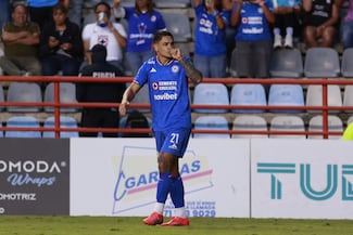 Cruz azul sigue invicto al vencer con lo mínimo al Pachuca