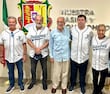 Jaguares y Tomateros disputan partido en Nayarit ante ‘peloteros’ de la inversión y de la política’