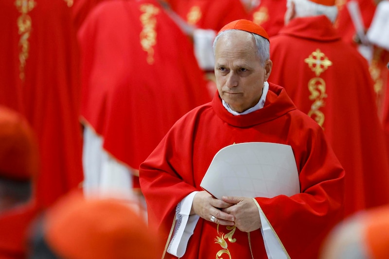 El cardenal estadounidense, Robert Prevost, es anunciado como León XIV nuevo papa de la iglesia católica.