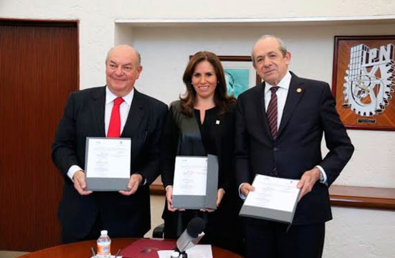 Firma de convenio entre el IPN y la SEP