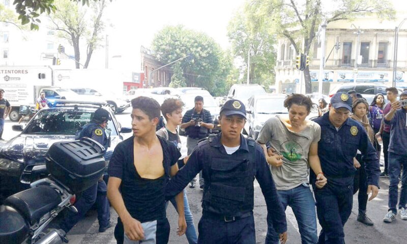Detienen a dos jóvenes por robo en la colonia Americana