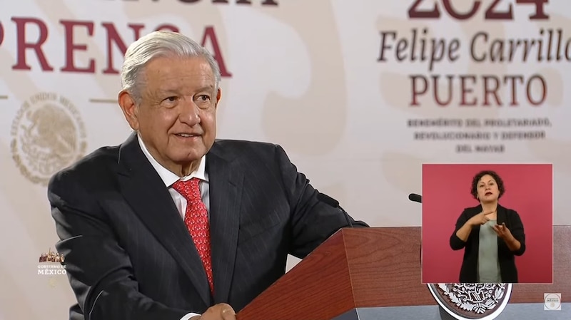 El presidente Andrés Manuel López Obrador da un discurso.