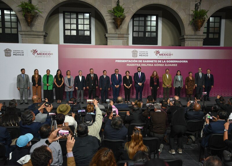 Title: Presentación del gabinete de la gobernadora maestra Delfina Gómez Álvarez