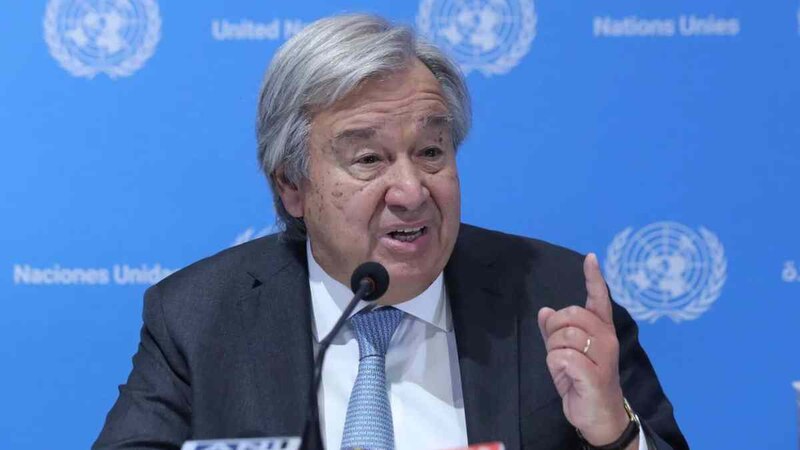 El Secretario General de la ONU, António Guterres, habla en una conferencia de prensa.