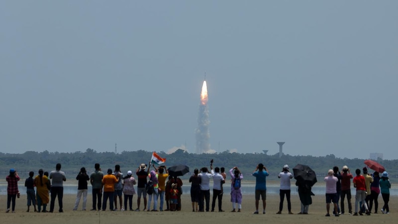 ¡Espectacular lanzamiento de un cohete espacial!