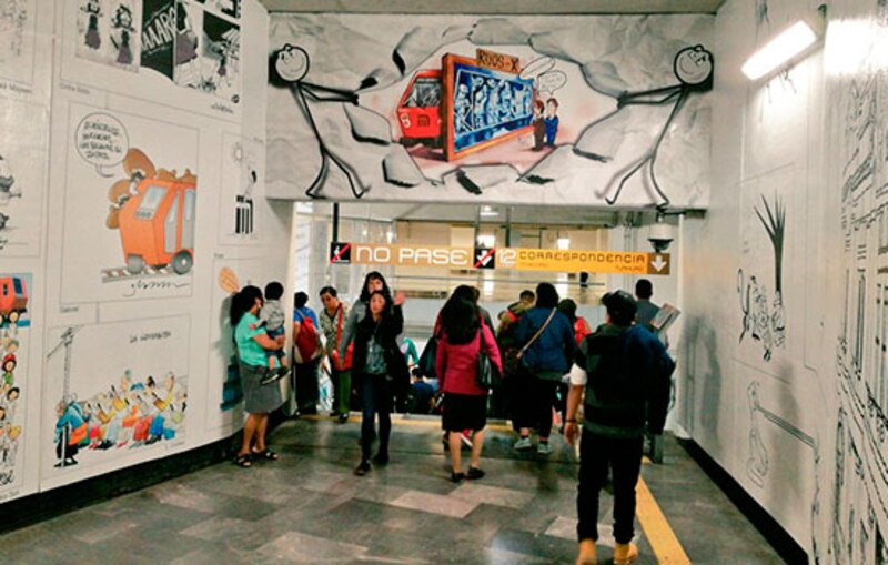 Un mural de caricaturas en una estación de metro de la Ciudad de México